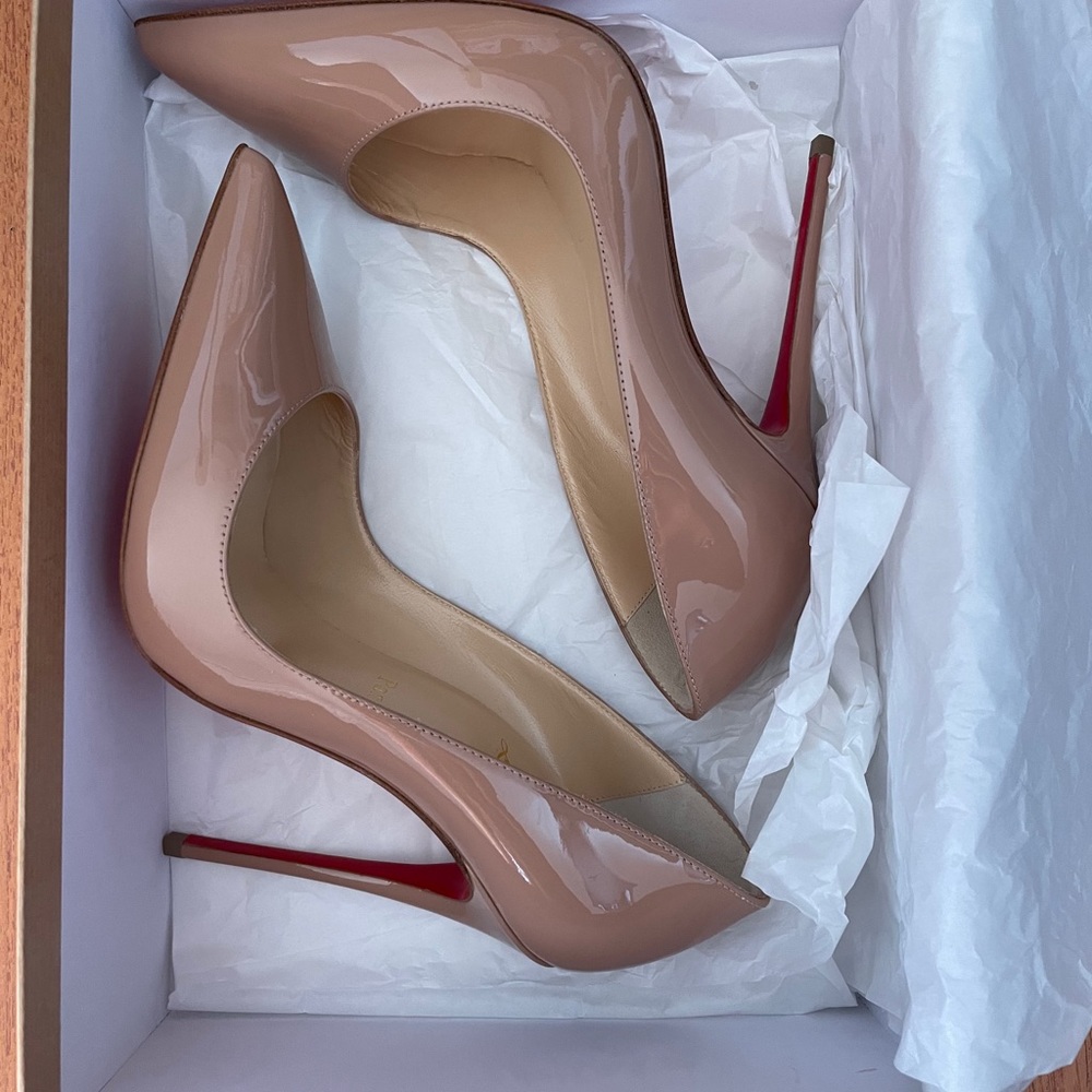 Christian Louboutin So Kate